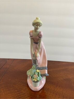 PATRICIA OF THE PRIMROSES Franklin Mint by Fulgencio Garcia Vnt figurine